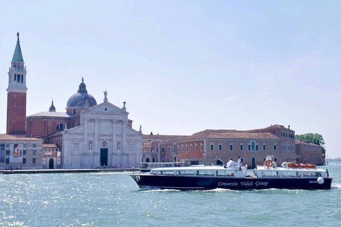 1-hour panoramic tour of Venice by boat - San Giorgio Maggiore: the island monastery turned church facade