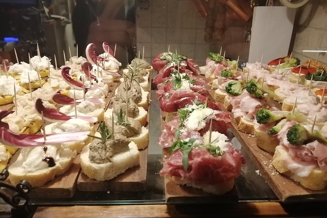 2.5 Hour Street Food Tour of Venice - San Polo and Rialto: avoiding tourist traps without acting like a spy