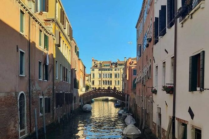 2-hour Venice Guided Walking Tour with Gondola ride - Price and value: what $334.74 per person actually buys you