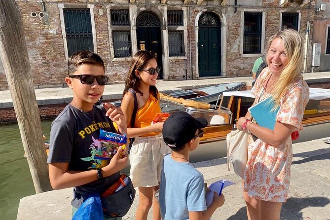 2-Hour Venice with Kids and Family Friendly Private Guided Tour - Rialto Market and Bridge: The Family-Friendly Way to Do Venice’s Most Famous Corner