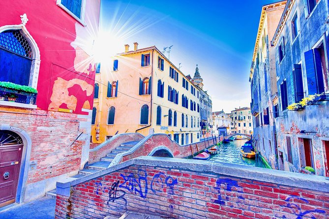 4-Hour Venice guided walking tour with Doge's Palace & St Mark's Basilica - Stop 5: Teatro Malibran, Just the Outside