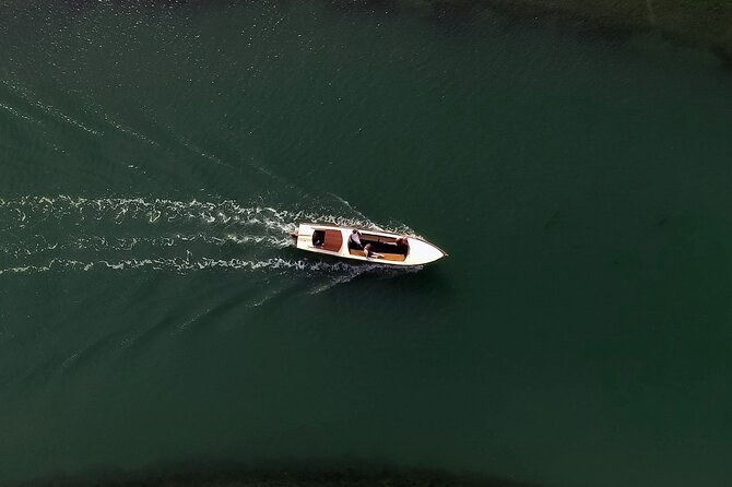 5-Hour Guided Tour of the Magic Islands by Vintage Boat in Venice - Why This Lagoon Route Feels Like a Small-Venice Adventure