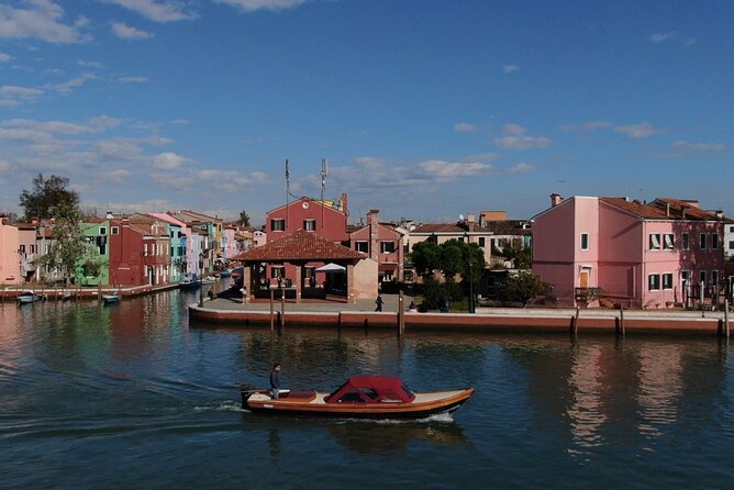 5-Hour Guided Tour of the Magic Islands by Vintage Boat in Venice - Torcello’s Calm Hours: History and Quiet Architecture