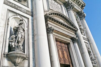 Accessible Venice Tour With Wheelchair Including Doge Palace & St Mark Basilica - Piazza San Marco: The Square That Does the Explaining