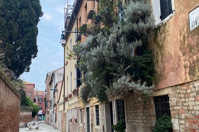 Another Side of the City: Discovering Authentic Venice - Fondamenta Zattere: The Waterfront Venetians Use to Unwind