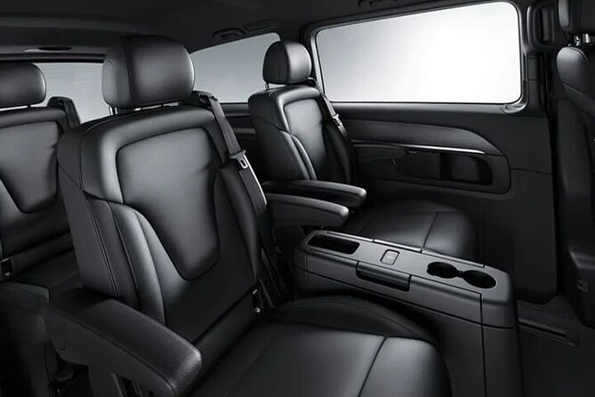 Arrival by Private Luxury Van Venice Airport VCE to Piazzale Roma - Why VCE to Piazzale Roma is the real first decision