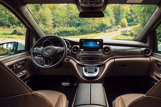 Arrival by Private Luxury Van Venice Airport VCE to Piazzale Roma - The ride itself: Mercedes V-Class style comfort and timing