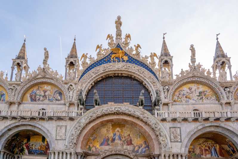 Basilica and Doge's Palace tour with Lunch & Murano - Doge’s Palace: skip the wait, then enjoy the architecture story