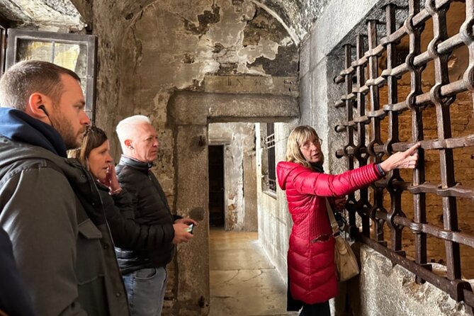 Best Of Venice: Saint Mark's Basilica, Doges Palace with Guide and Gondola Ride - Doge’s Palace: where art meets law, politics, and the Bridge of Sighs