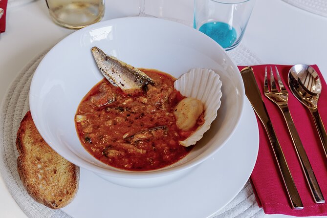 Cesarine: Home Cooking Class and Meal with a Local in Venice - Cicchetti-style bites: learning more than one plate