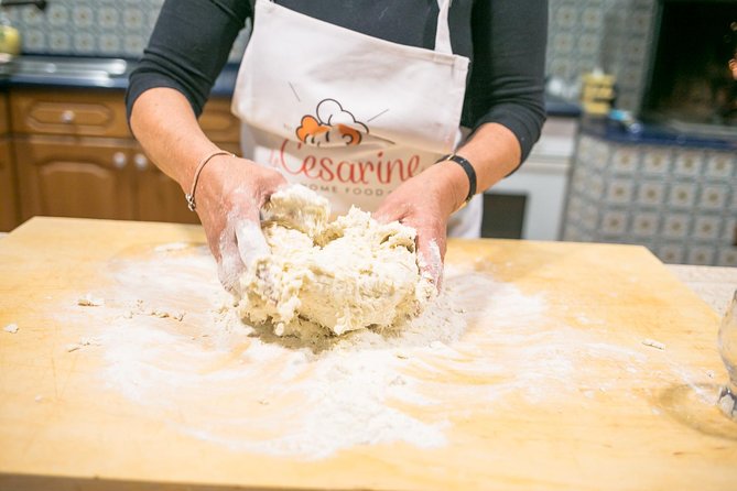 Cesarine: Small Group Pizza and Tiramisu Class in Venice - Pizza and Tiramisu in a Venetian Home: The Setting and What It Feels Like