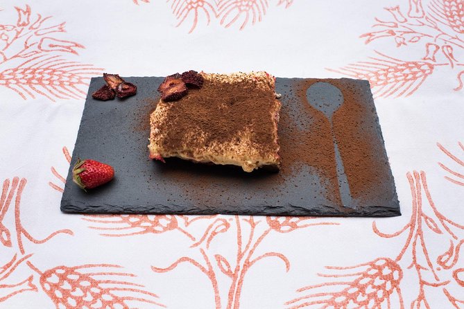 Cesarine: Small Group Pizza and Tiramisu Class in Venice - Who This Class Suits Best (and Who Should Be Careful)