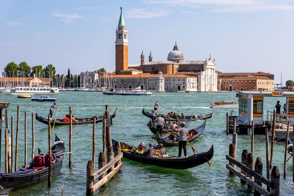Chioggia-Venice: Day&Night Boat Transfer Round-Trip or 1-Way - Should you book the Chioggia–Venice boat transfer?