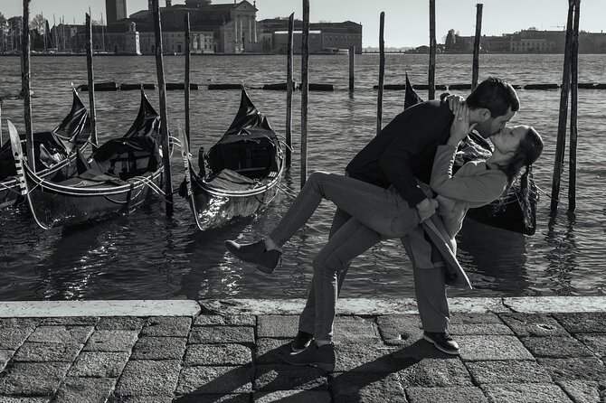 Cinematic Photoshoot in Venice: Capture Venice Hidden Gems - When you should rethink it