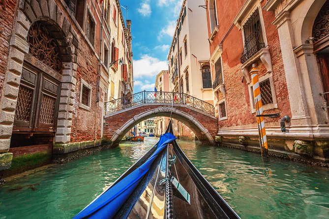 Classic 30-Minute Gondola Ride in Venice - Meeting at San Marco Giardinetti: Where Days Go Smooth or Go Sideways