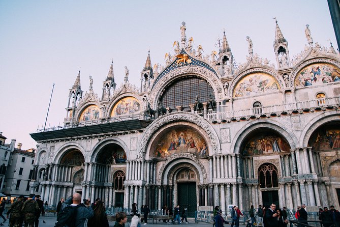 Discover Venice’s most Photogenic Spots with a Local - First stop: the Grand Canal stone bridge and fast photo strategy