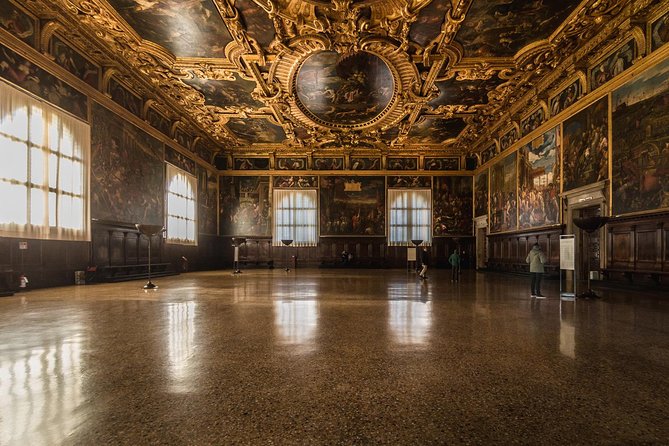 Doge's Palace: Priority Ticket, GuideBook & Optional Bell Tower - Meeting point and ticket pickup: the part to double-check