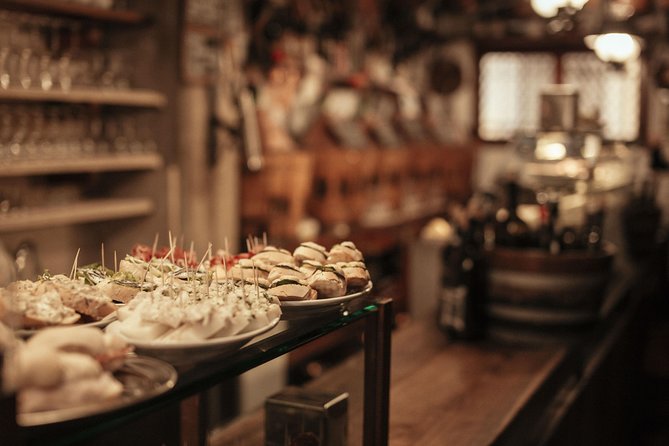 Drinks & Bites in Venice Private Tour - Stop 2: Chiesa di San Lio—quiet 1045 history break (with possible extra admission)
