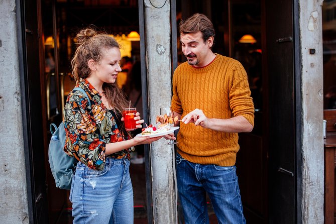 Drinks & Bites in Venice Private Tour - The nightlife part: drinks, bites, and how the guide keeps it flowing