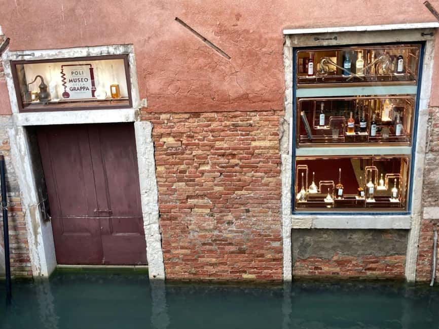 Easy Grappa Tasting in Venice - Finding Poli Grappa near San Marco: fast, central, and easy to fit in