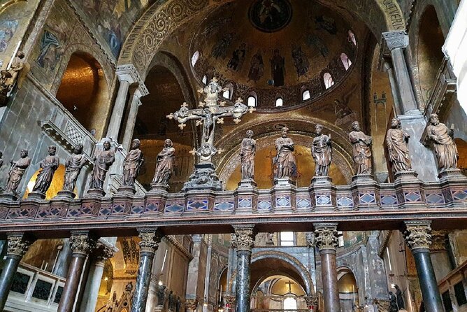 Exclusive Entrance Doge Palace & St. Mark's Basilica Terrace Tour - Should you book this early-access combo?