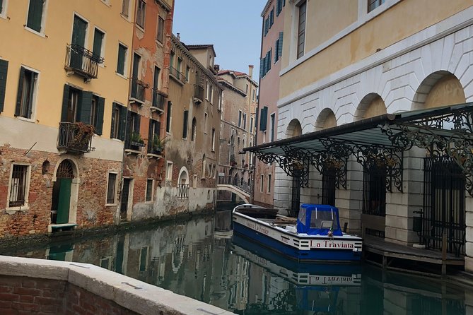 Exclusive Venice & Murano (4hrs ) private and Customizable tour - Murano by private boat: the easiest way to change scenes