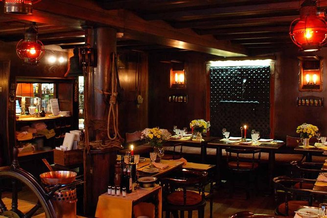 Four-Course Food & Wine Pairing Elegant Dinner in Venice - Service and Atmosphere: Often Great, Sometimes Chaotic