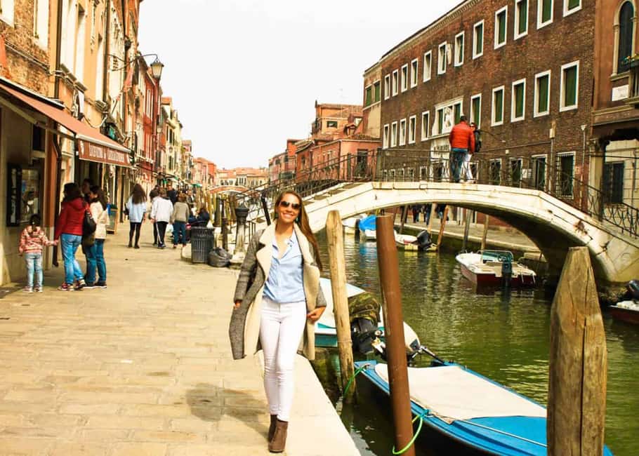 From Venezia: Murano, Burano, and Torcello Self-Guided Tour - Group tour reality: you’ll move with the schedule