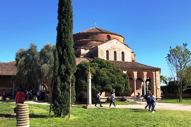 Full-day excursion to Murano, Burano and Torcello from Venice Train Station - Torcello in 1 hour: ruins, legends, and quiet