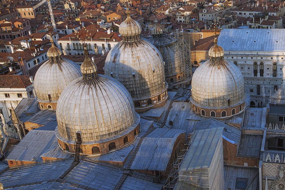Full Venice Walking Tour: Doge's Palace and St. Mark's - The Calli and Campi Part: Venice Beyond the Postcard Shots
