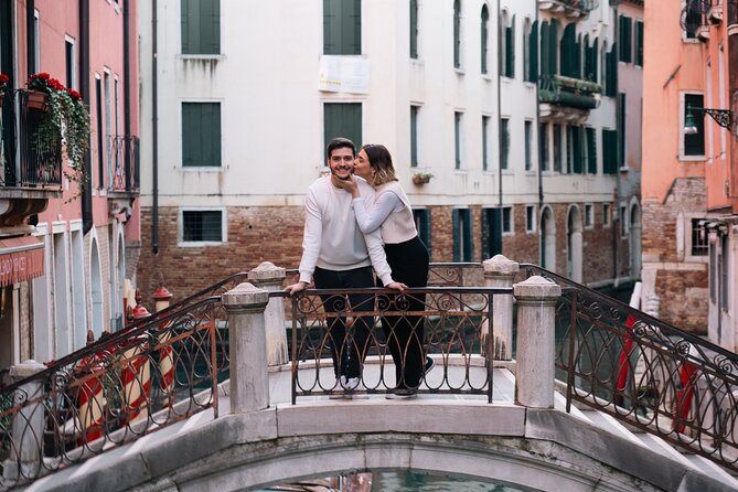 Glam photoshoot in hidden Venice! (up to 4) - What makes the photos feel personal (not just posed)