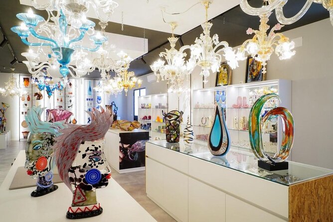 Glass Blowing Show Visit Murano Glass Factory and Showroom OMG - How to Fit This Into a Murano Day (Before or After Islands Time)