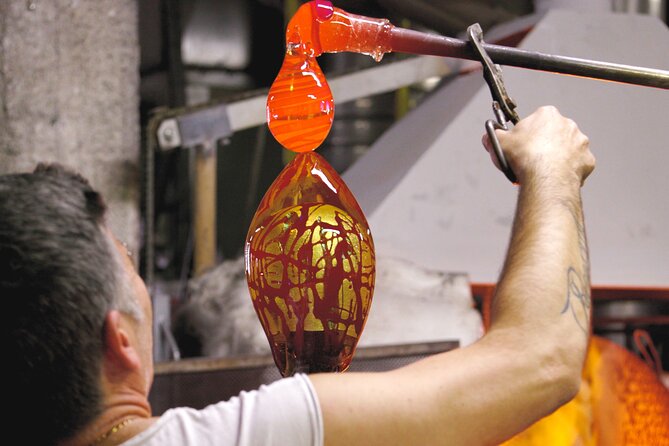 Grand Canal, Murano Glass Factory + glass blowing experience! - Gino Mazzuccato Murano Glass: the demonstration is the main event