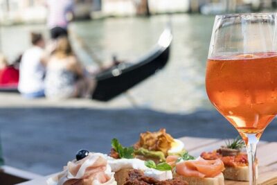 Guided Small Group Kickstart Food Tour of Venice - Rialto Morning Markets: Where food is the main attraction