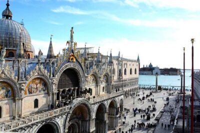 Guided Walking Tour of Venice, St Mark's Basilica & Doge's Palace - St Mark’s Basilica: Golden Mosaics and What’s Actually Included