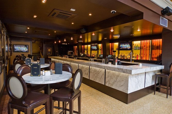 Hard Rock Cafe Venice with Set Lunch or Dinner - Shopping after dinner: the Hard Rock Cafe store option