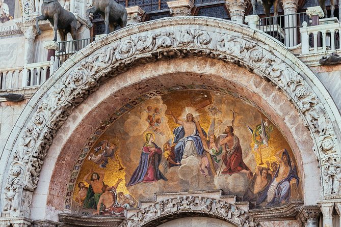 Highlights & Hidden Gems With Locals: Best of Venice Private Tour - Stop 1 in Castello: Calle San Francesco and San Francesco della Vigna