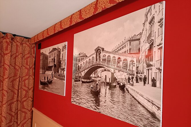 History Gallery: Venice in the Past 3D Experience - The bookshop stop: using stories to make Venice stick