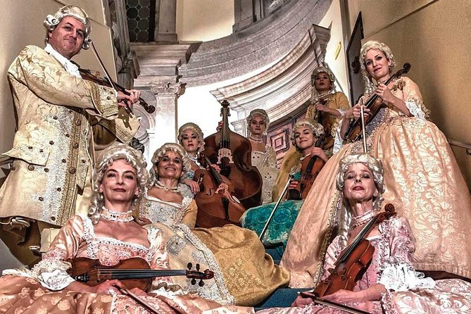I Musici Veneziani New Year's Concert in Venice - The Big Visual Bonus: 18th-Century Costumes and Stage Atmosphere