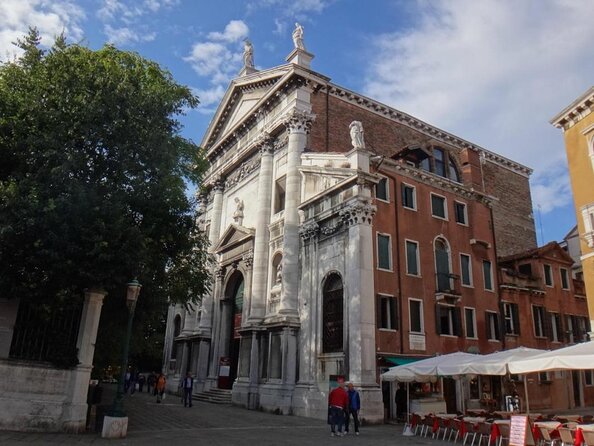 Interpreti Veneziani Ensemble Baroque Concert in Venice Ticket - Spotting Carpaccio, Organs, and Church Art Before the Music