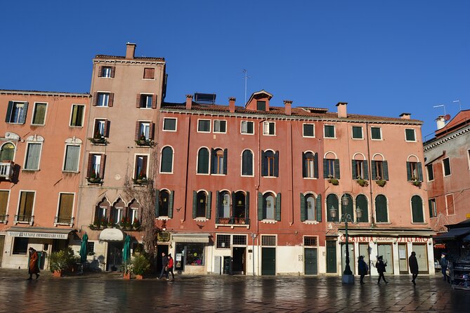 Jewish Ghetto and Cannaregio Food Tour in Venice - The guides make it: questions, warmth, and the history connection