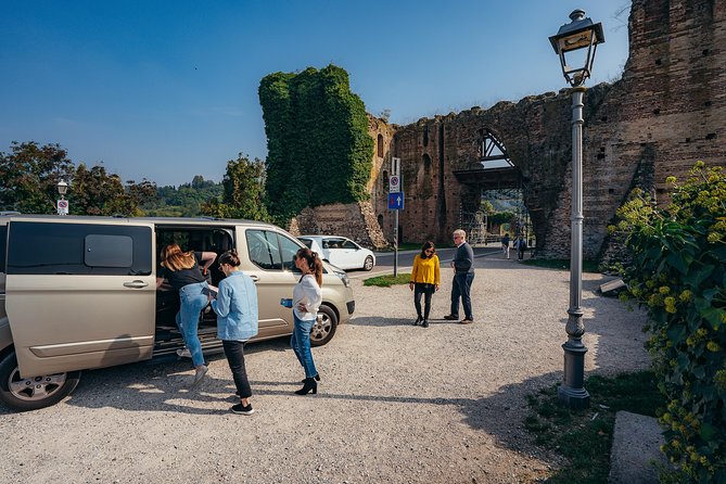 Land of Venice: Verona, Lake Garda and Countryside Private Tour - Guides and driving: the difference between a tour and a good day