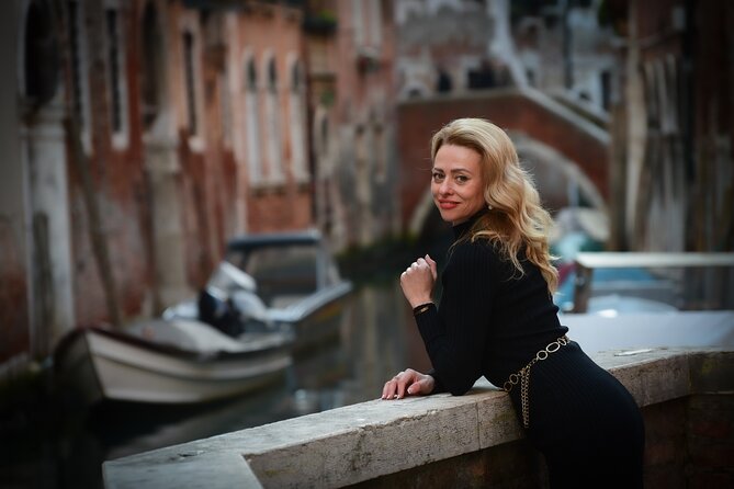Luxurious Photoshoot in Venice - The Photos You Get: 45 Edited Images and No Editing Headaches
