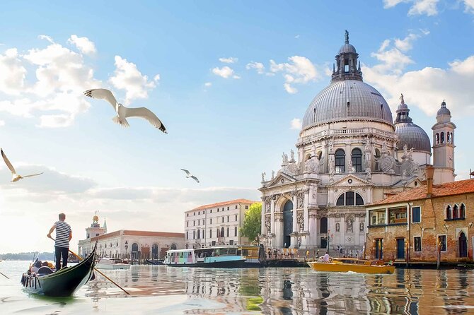 Magical Gondola Journey: Explore Venice's Grand Canal in Style! - Canal name clues: oysters, gardens, and Rio names