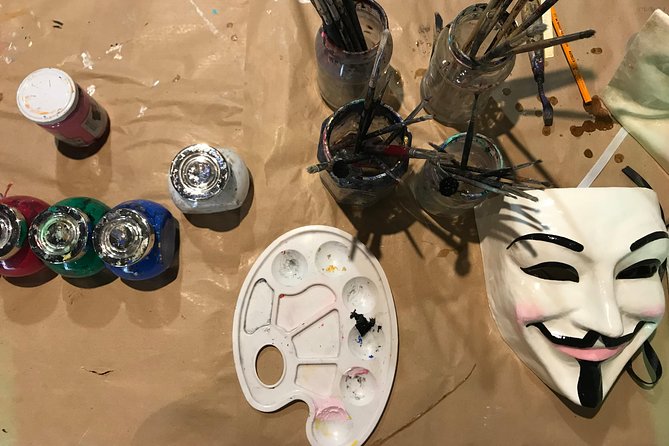 Mask Workshop - Paint Your Own Venetian Mask in Venice, Italy - Instruction Style: You’re Working With the Mask Artisan