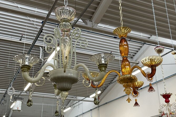 Murano Art: Glass factory tour - The Live Glassblowing Demonstration (Up Close, Not Backstage)