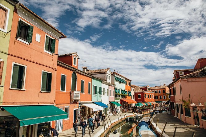 Murano Burano Islands Boat Tour Glass Factory & St Erasmo Winery - Piazza San Marco Return: How to Use Your 15 Minutes