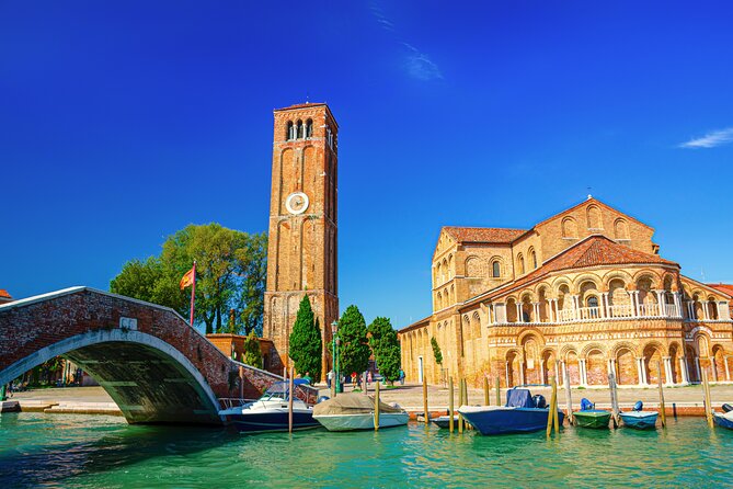 Murano & Burano Islands Guided Small-Group Tour by Private Boat - Murano time: How much exploring you really get