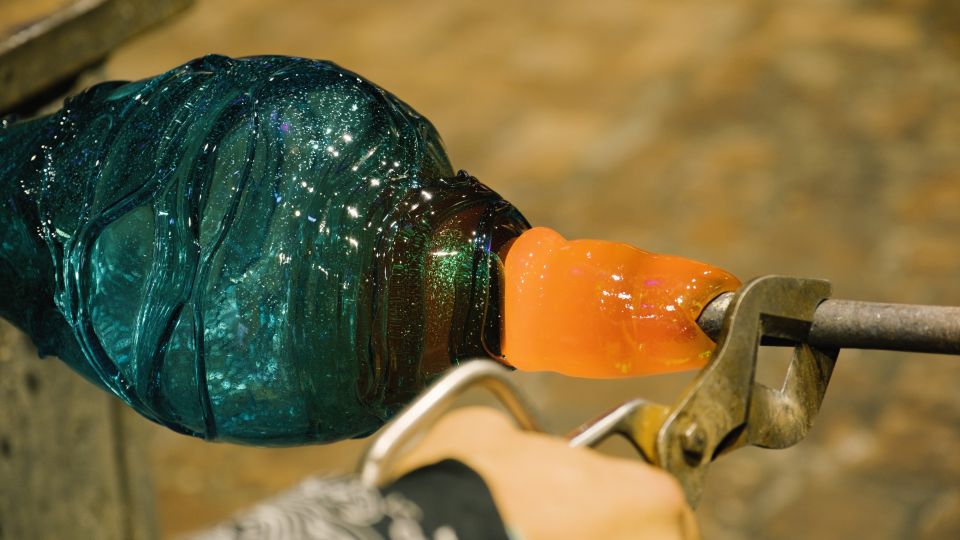 Murano: Glass Blowing Demonstration with Optional Drinks - Value check: is $16 worth it?