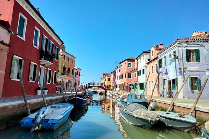 Murano Glass Experience With a Visit to a Burano Lace Island - Boarding the Private Boat: Smooth Logistics, Tight Time Windows